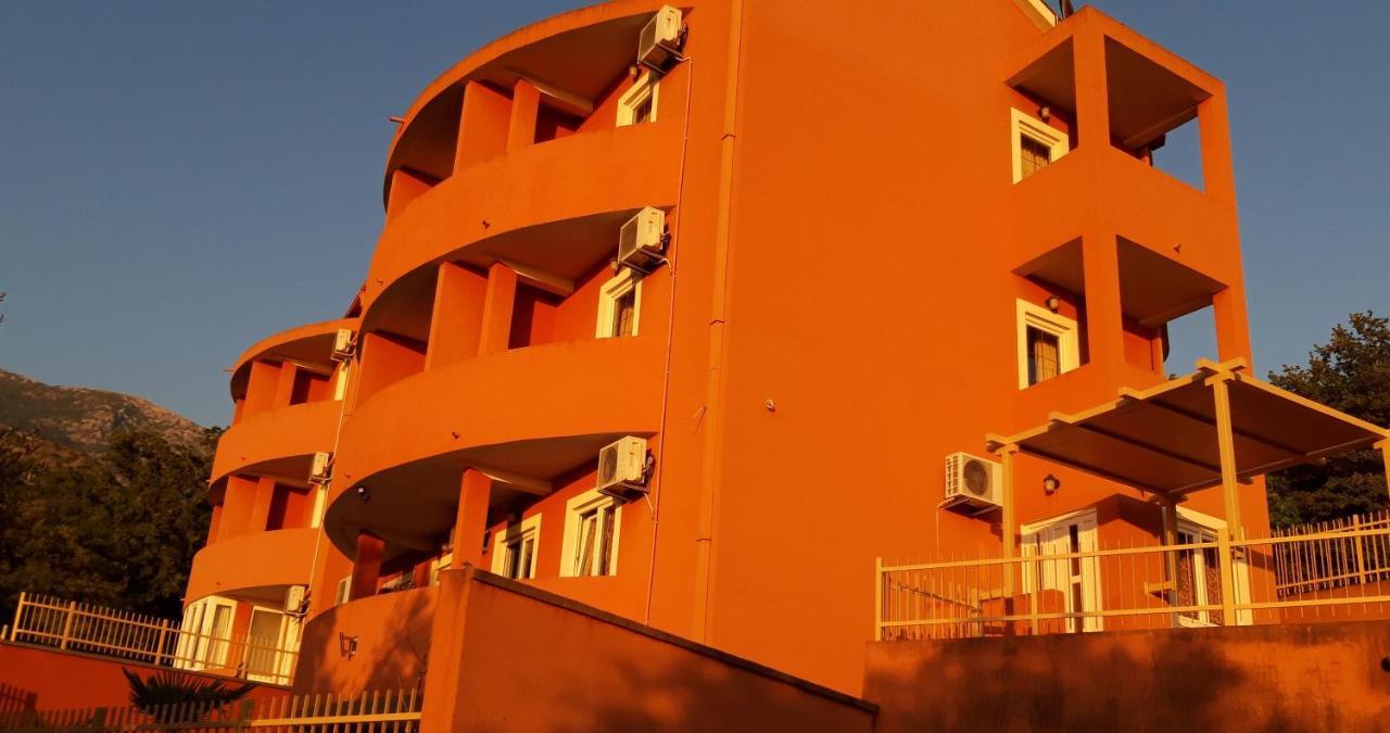 Apartments Danilo Kazanegra Sveti Stefan Esterno foto